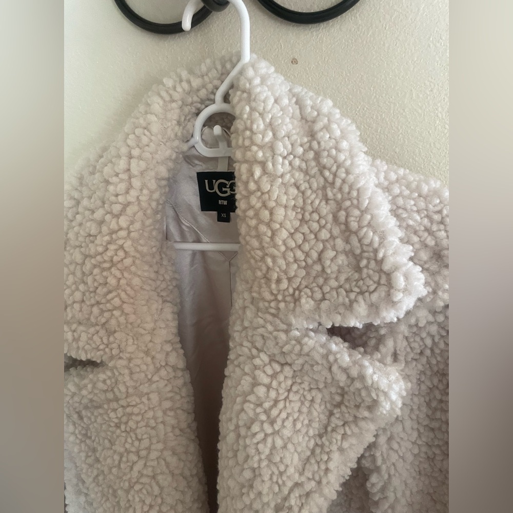 Ugg jacket - Picture 3 of 3